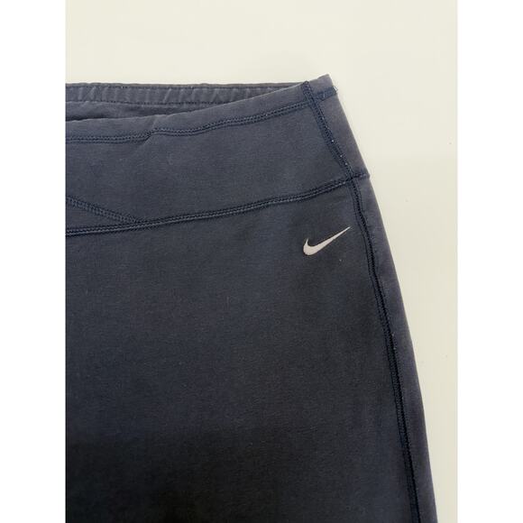 Nike Womens Capris Size Small Navy Blue Nike Sports Short Dry Fit - Picture 2 of 10